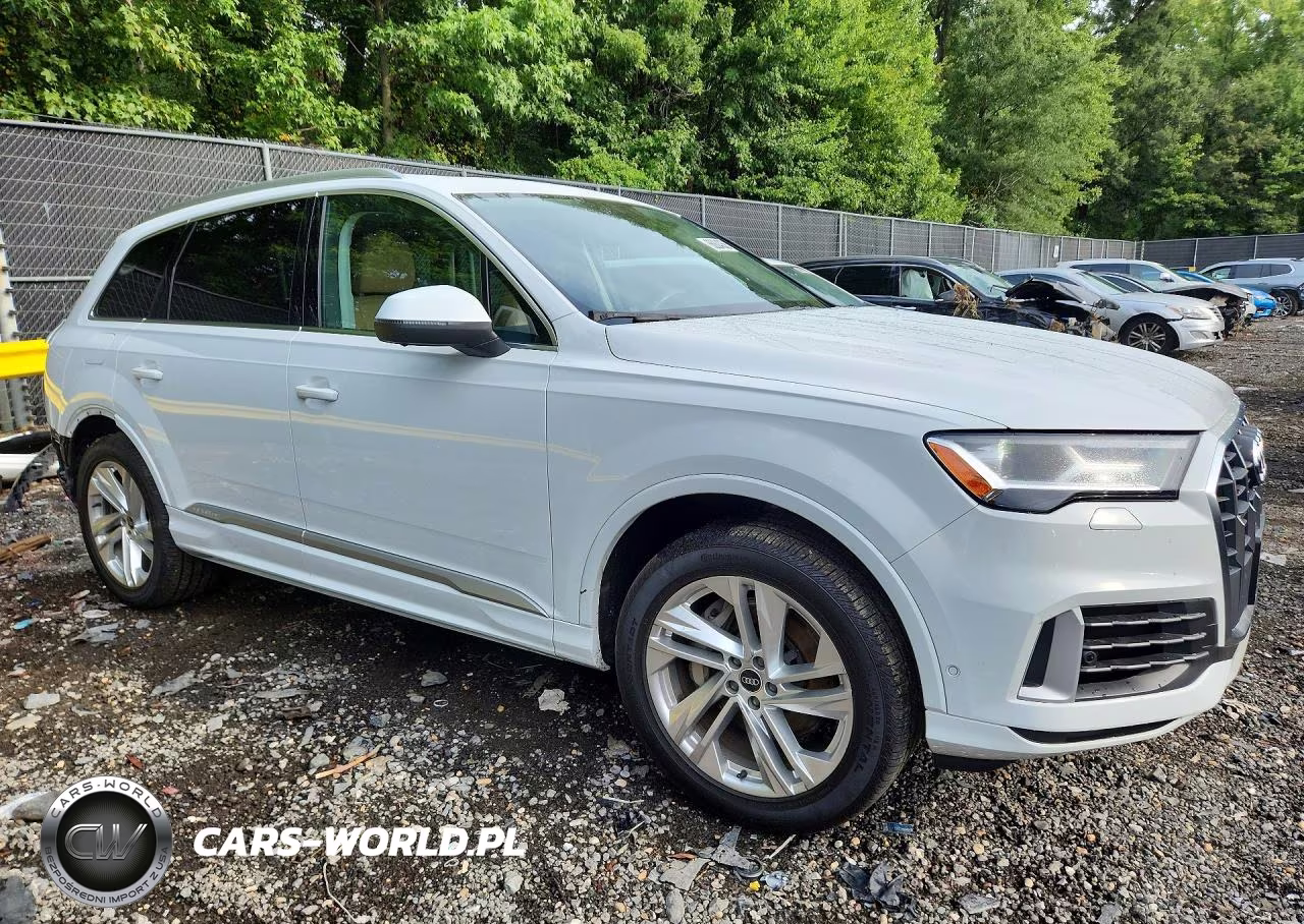 2021 Audi Q7 Premium Plus VIN:WA1LXAF72MD014672 - 4