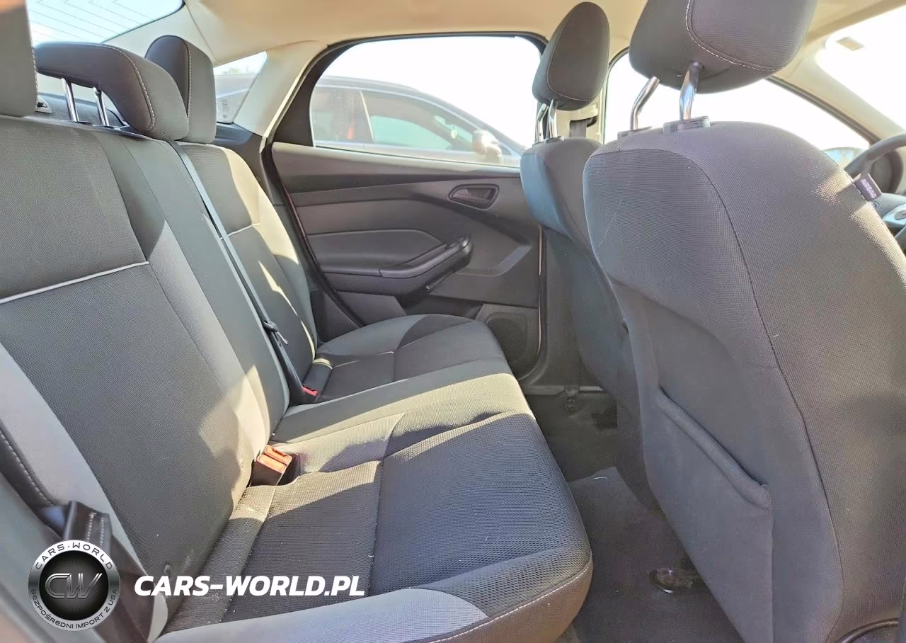 2012 Ford Focus Se VIN:1FAHP3F26CL176021 - 10