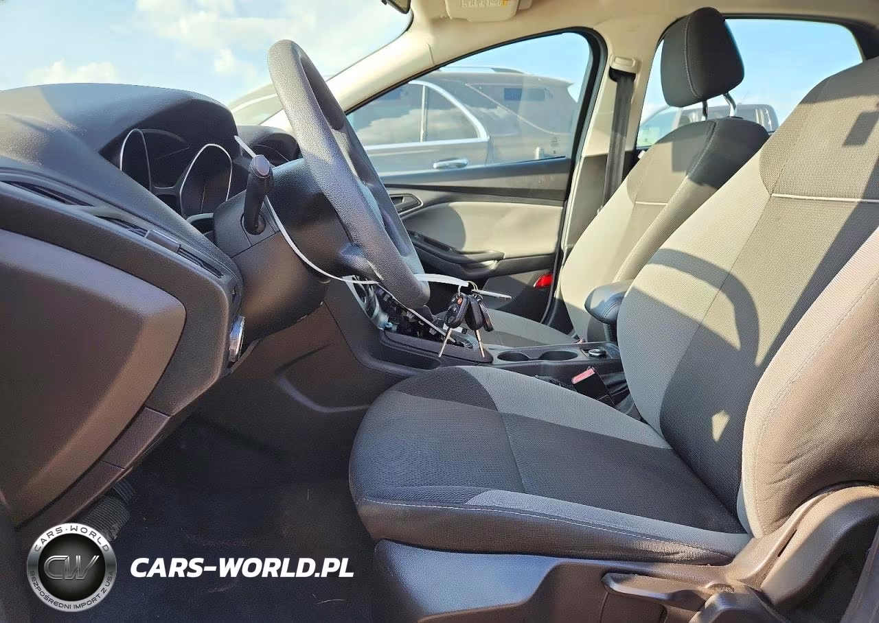 2012 Ford Focus Se VIN:1FAHP3F26CL176021 - 7