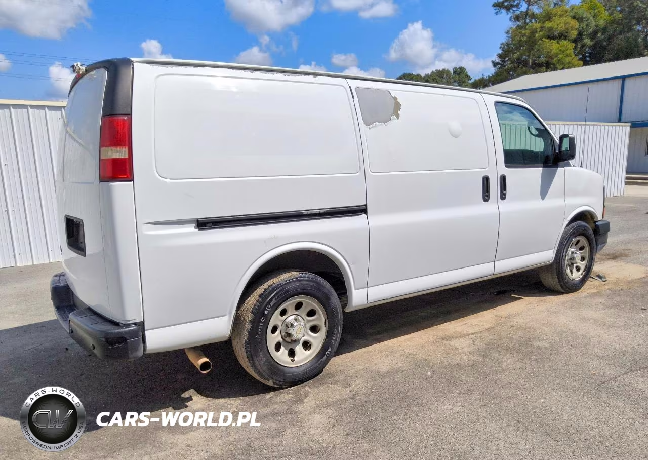 2012 Chevrolet Express G1500 VIN:1GCSGAFX7C1157067 - 3