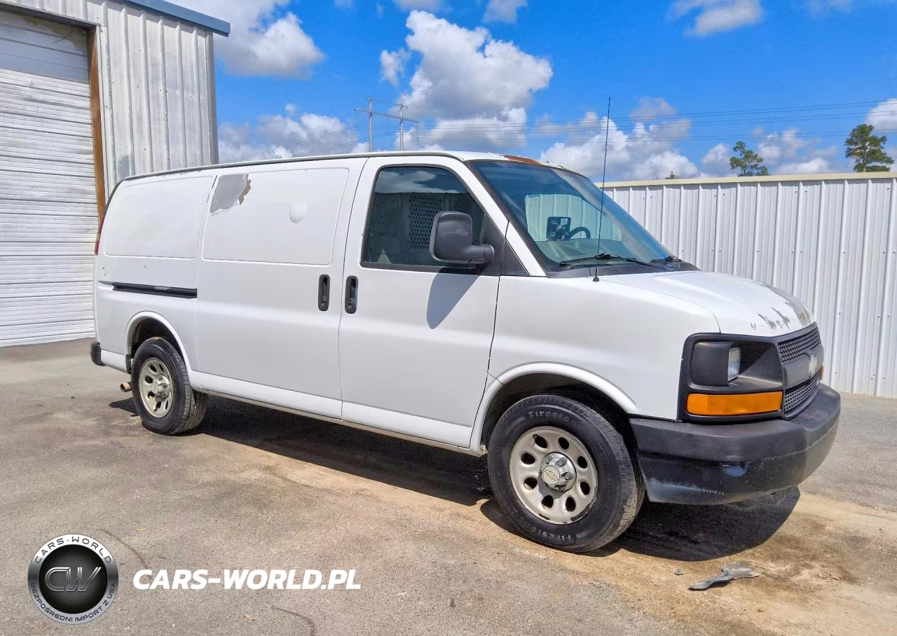 2012 Chevrolet Express G1500 VIN:1GCSGAFX7C1157067 - 4