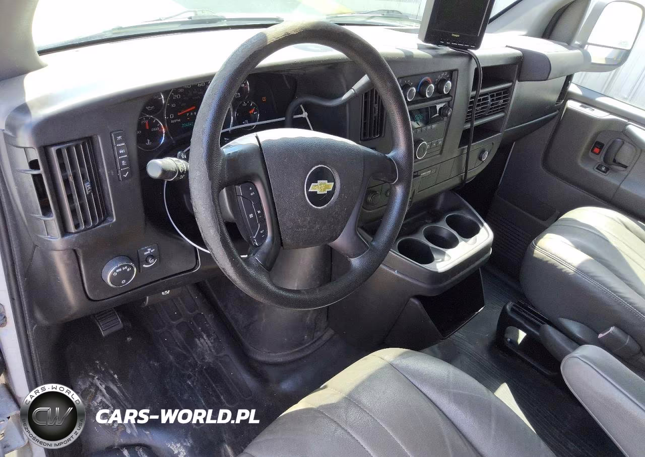 2012 Chevrolet Express G1500 VIN:1GCSGAFX7C1157067 - 8
