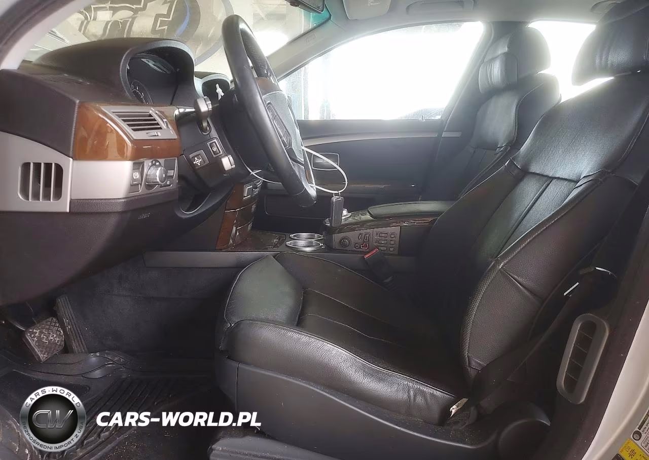 2007 BMW 750 I VIN:WBAHL835X7DT08356 - 7