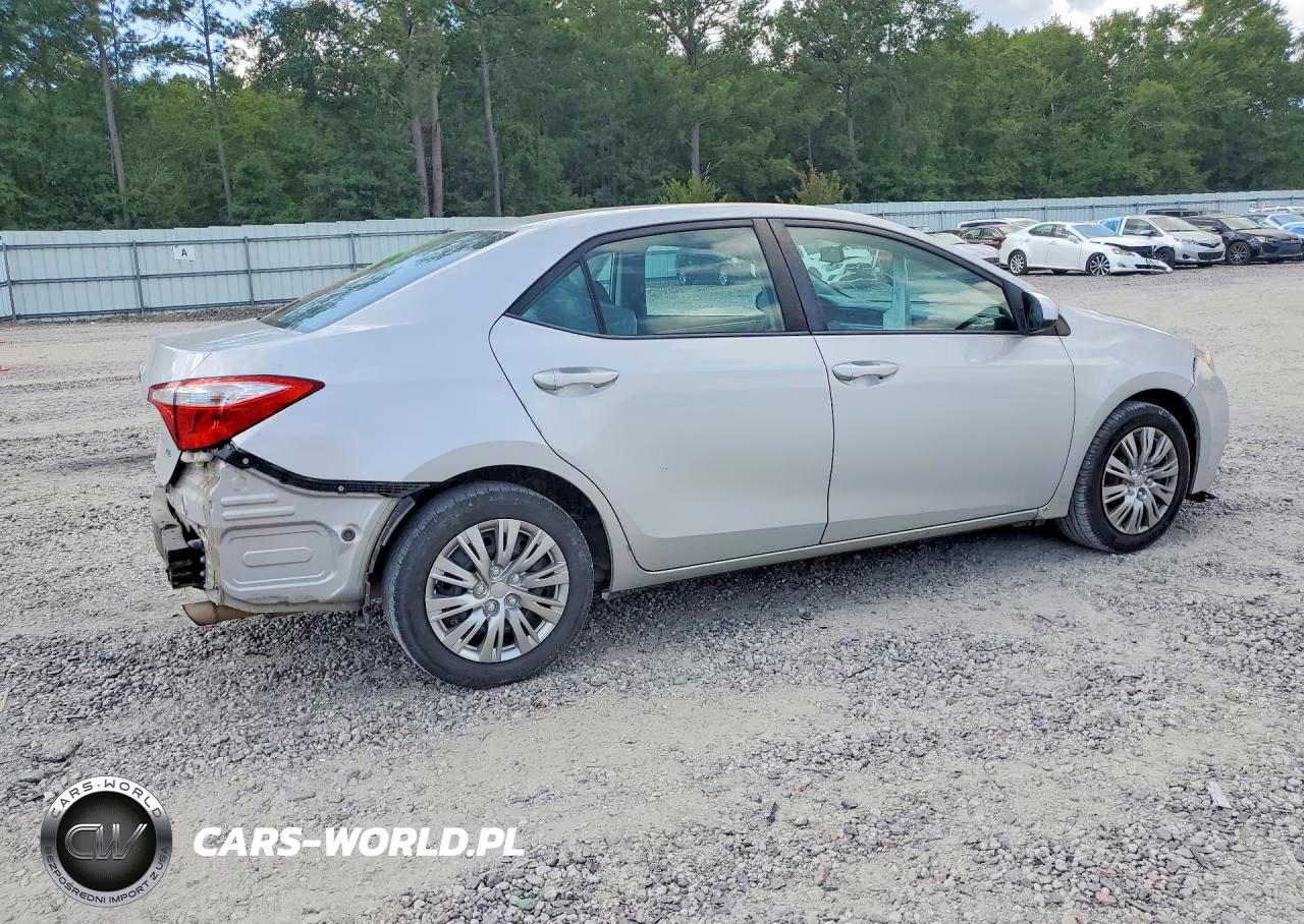 2015 Toyota Corolla Le VIN:2T1BURHEXFC365379 - 3
