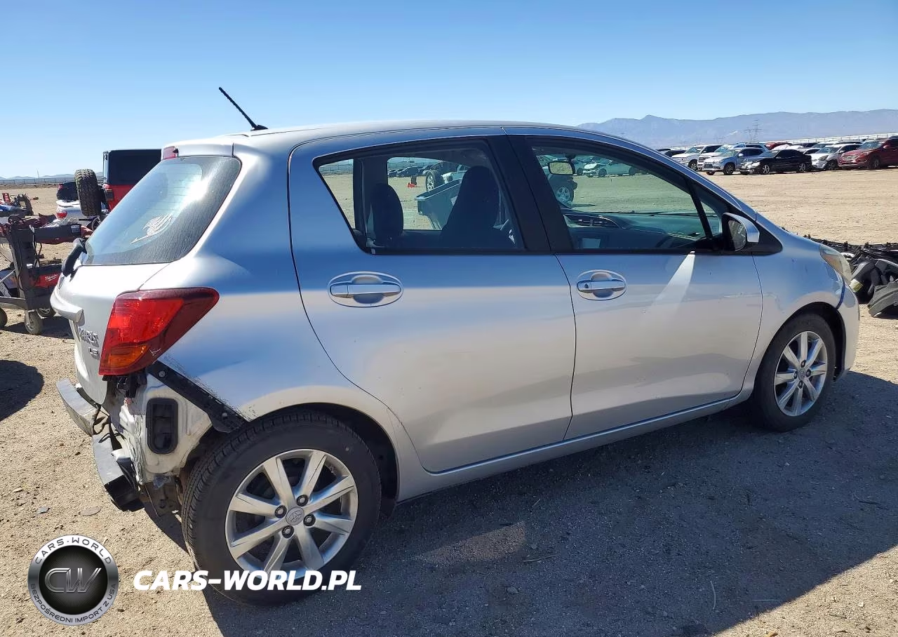 2016 Toyota Yaris 5-Door Le VIN:VNKKTUD38GA057537 - 3