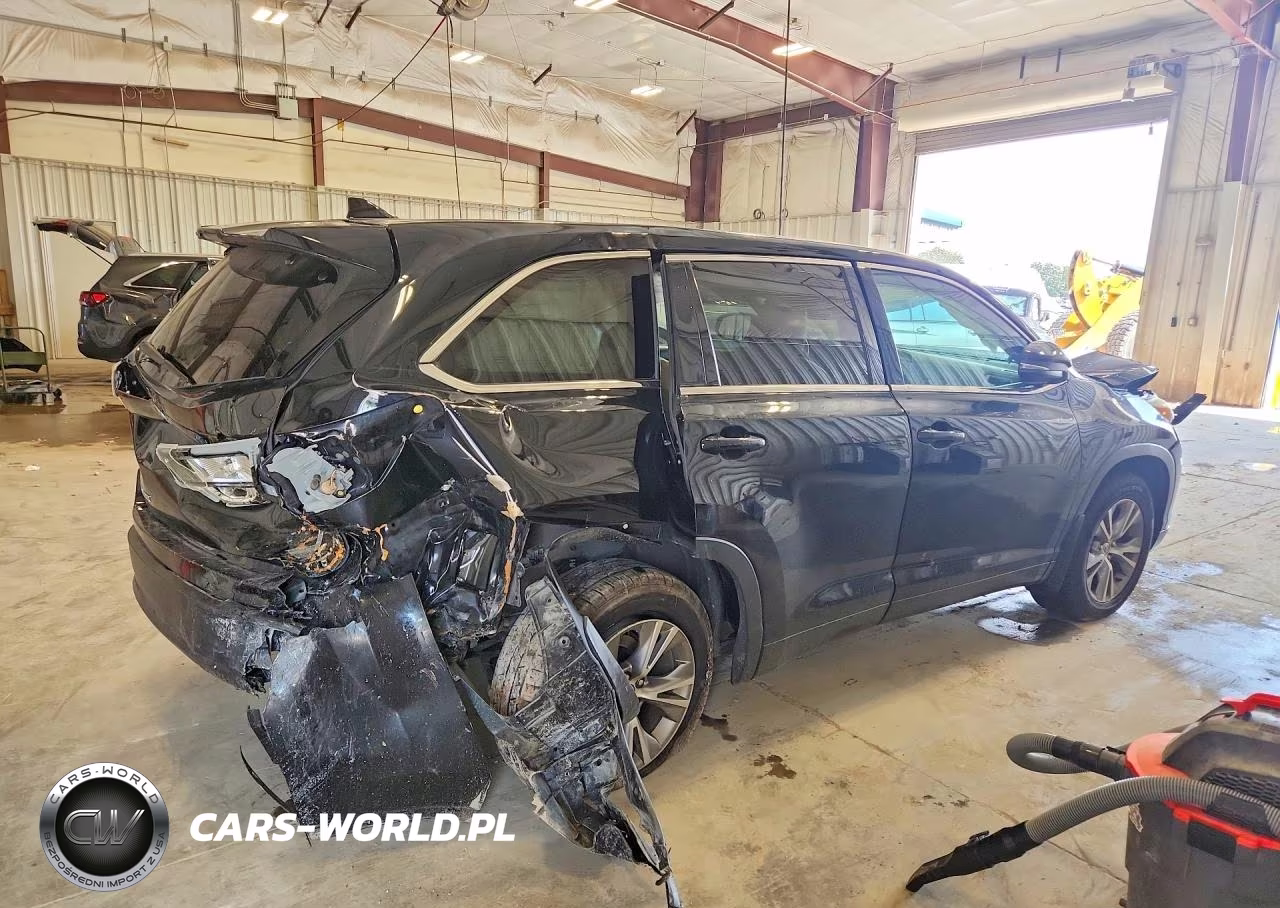 2015 Toyota Highlander Le Plus VIN:5TDBKRFH8FS195095 - 3
