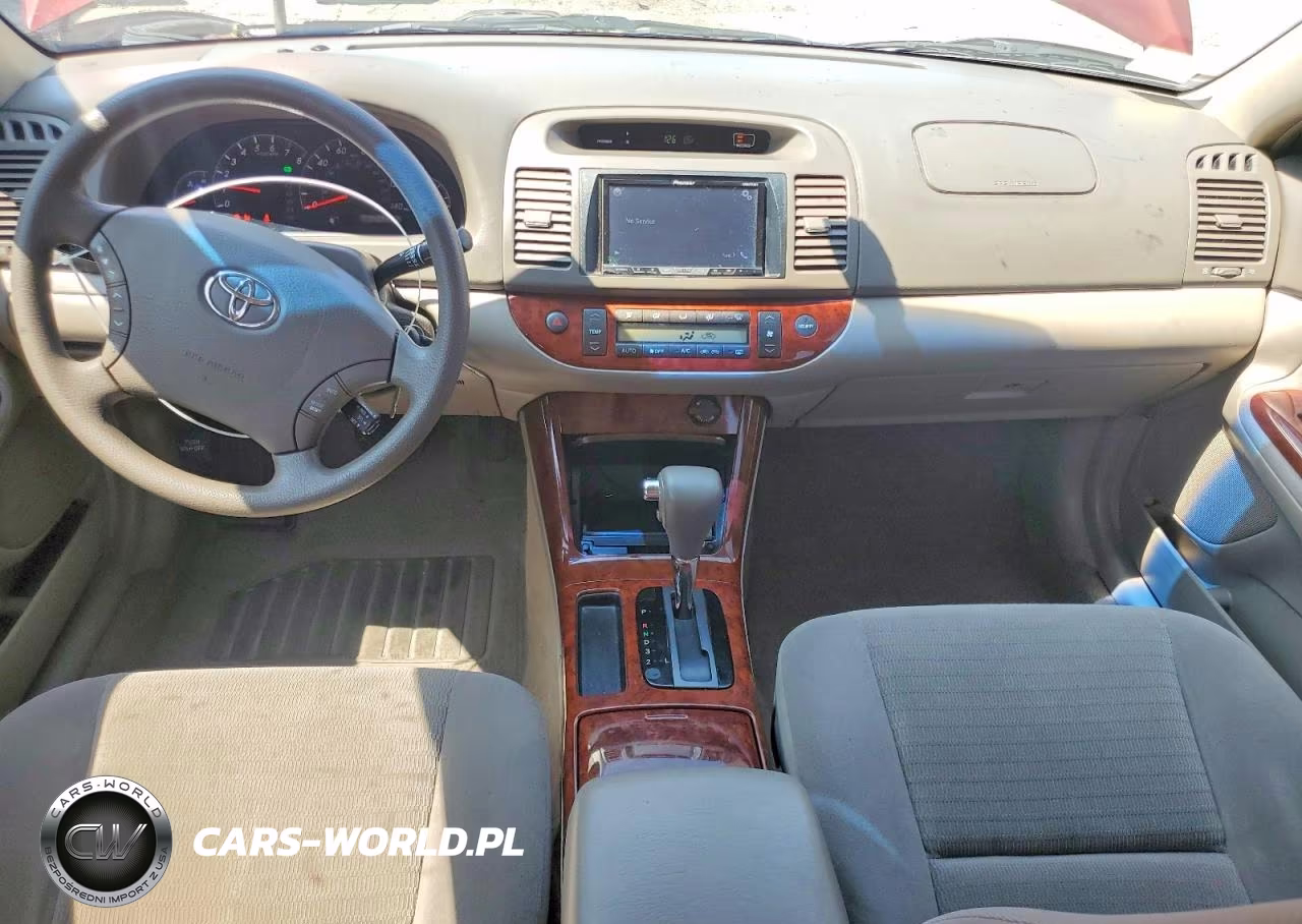 2005 Toyota Camry Xle VIN:4T1BE32K25U059704 - 8
