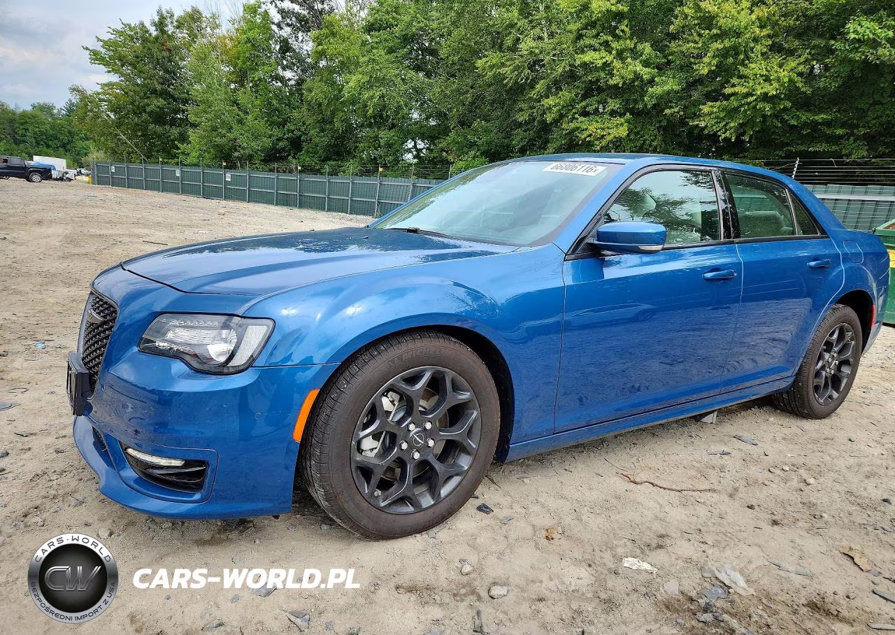 2023 Chrysler 300 Touring L VIN:2C3CCASG3PH609954 - 1