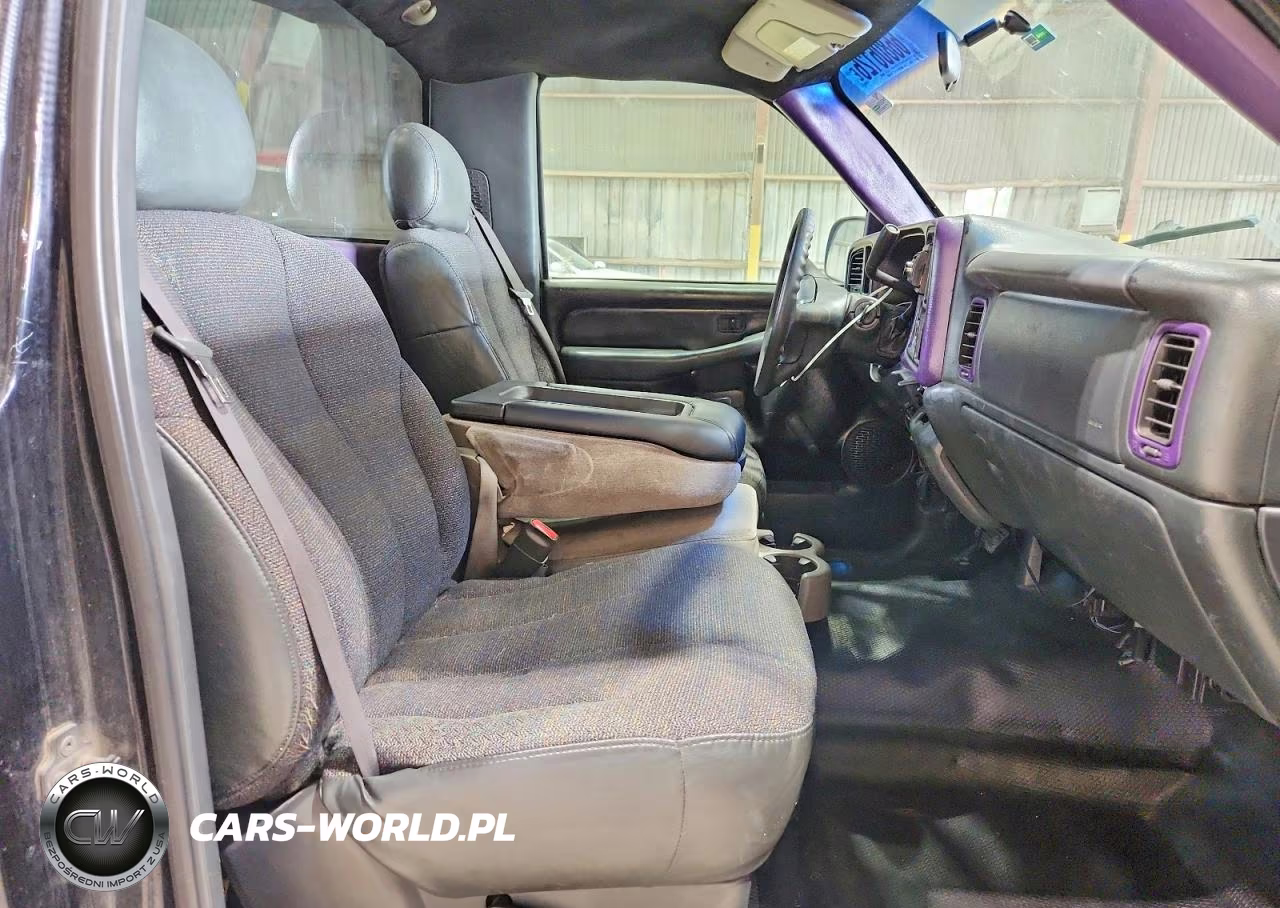 2000 Chevrolet Silverado C1500 VIN:1GCEC14W6YE143809 - 10