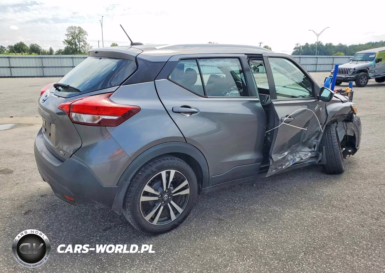 2018 Nissan Kicks Sv VIN:3N1CP5CU5JL525874 - 3