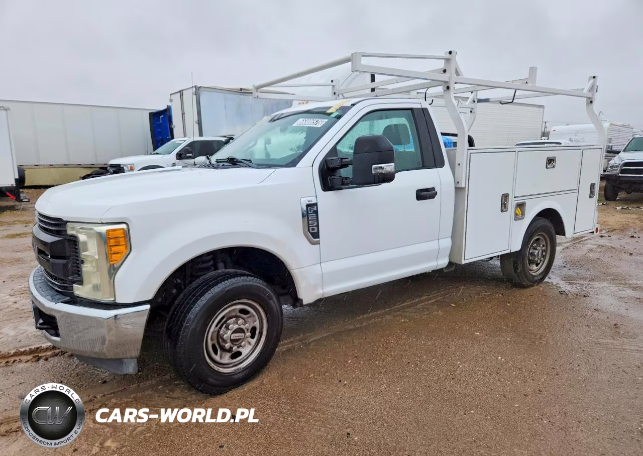 2017 Ford F250 Super Duty VIN:1FDBF2A64HEC32360 - 1