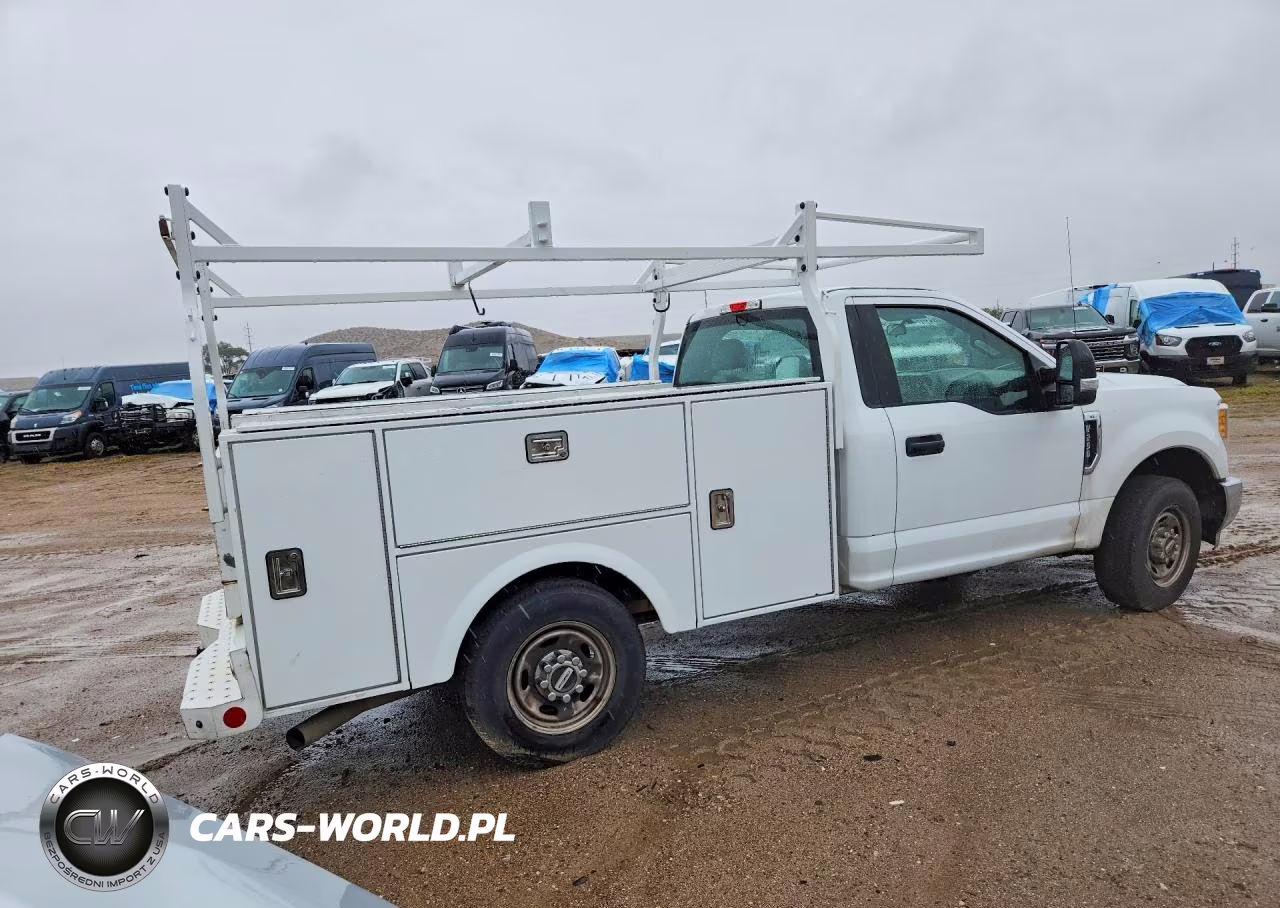 2017 Ford F250 Super Duty VIN:1FDBF2A64HEC32360 - 3