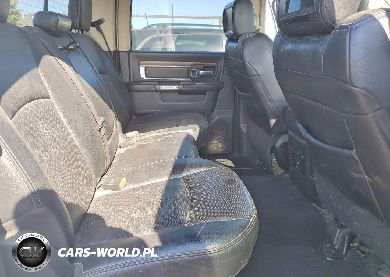 2017 Ram 1500 Laramie VIN:1C6RR7NT5HS654377 - 10