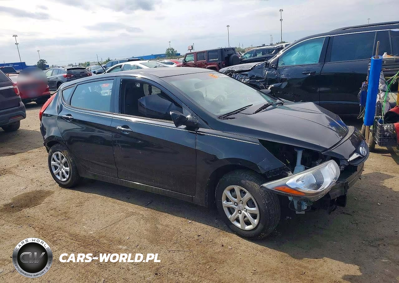 2014 Hyundai Accent Gs VIN:KMHCT5AE0EU150813 - 4