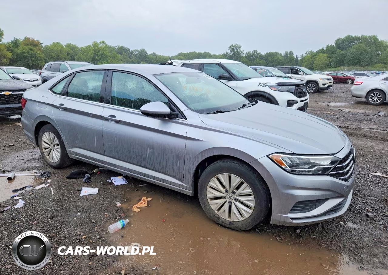 2019 Volkswagen Jetta S VIN:3VWC57BU1KM270519 - 4
