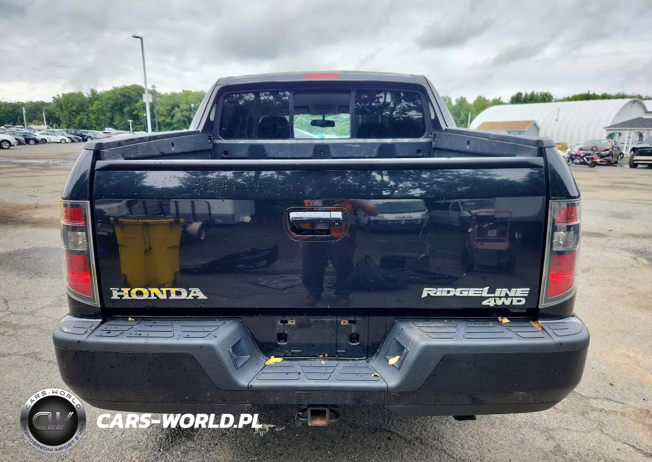 2013 Honda Ridgeline Sport VIN:5FPYK1F73DB006574 - 6