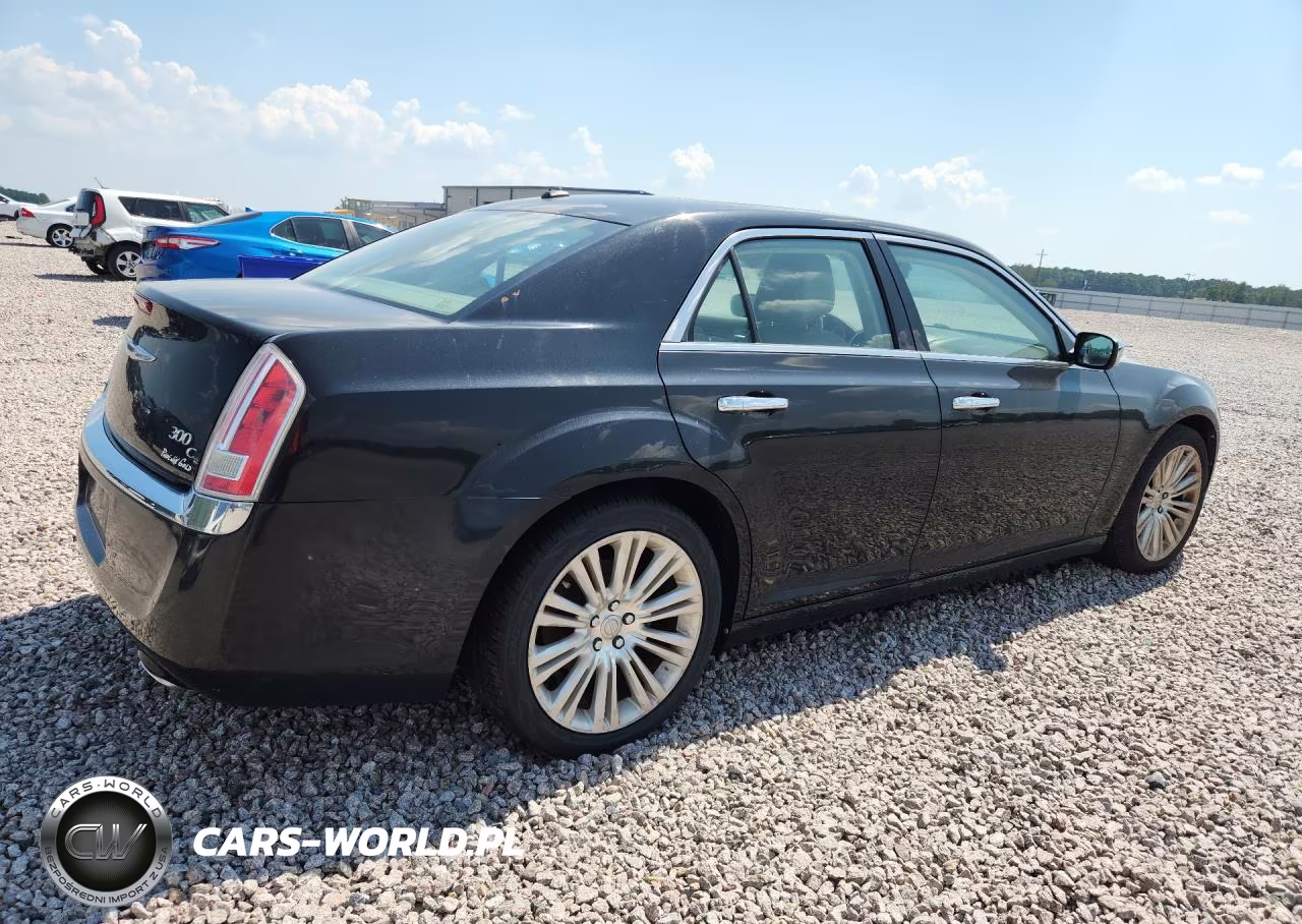2013 Chrysler 300C VIN:2C3CCAET7DH618760 - 3