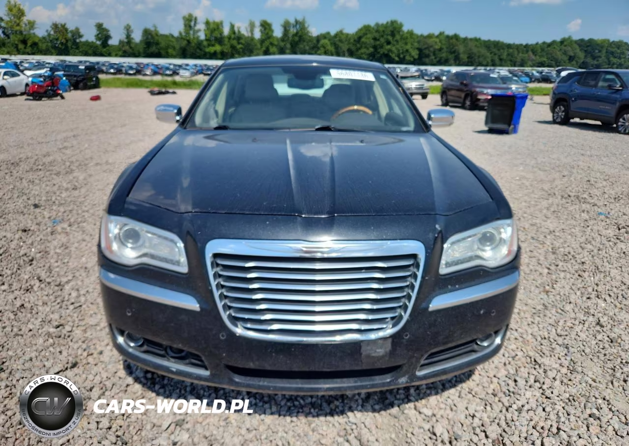 2013 Chrysler 300C VIN:2C3CCAET7DH618760 - 5
