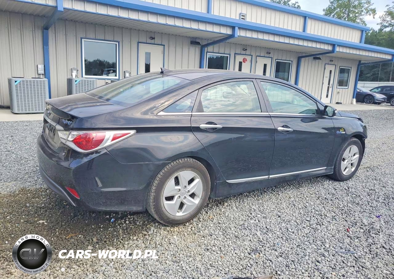 2012 Hyundai Sonata Hybrid VIN:KMHEC4A47CA044397 - 3