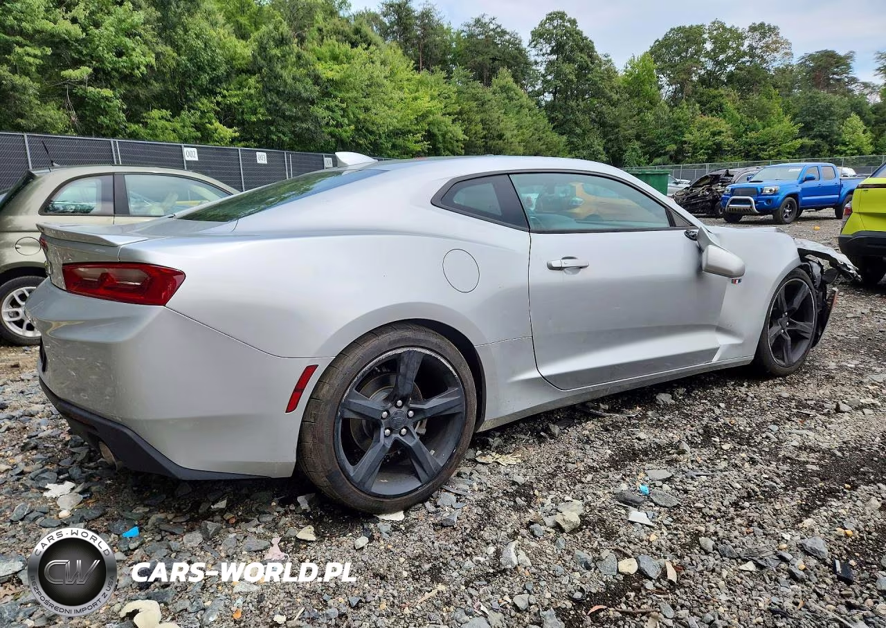 2018 Chevrolet Camaro Lt VIN:1G1FB1RS6J0176740 - 3