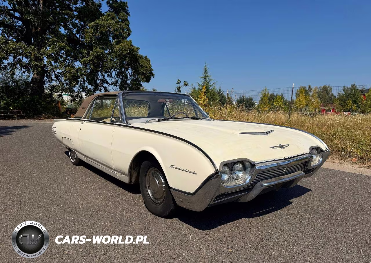 1961 Ford T-Bird