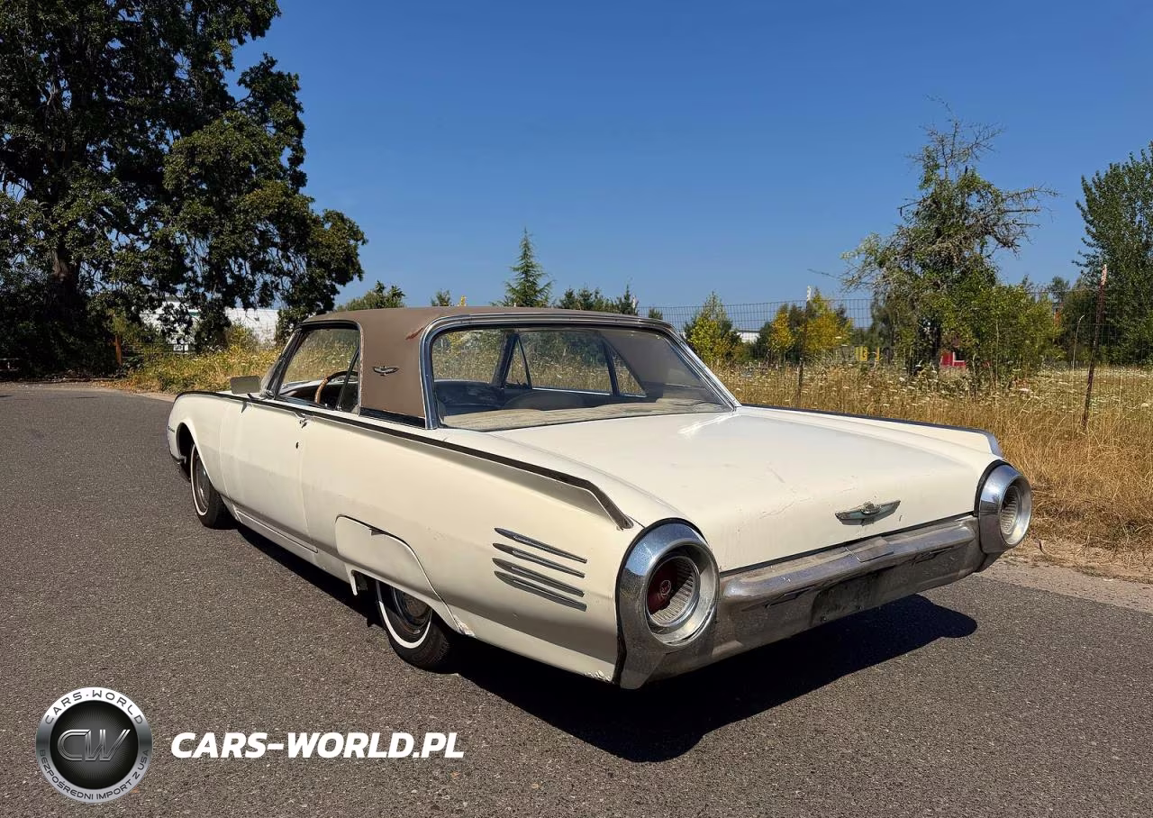 1961 Ford T-Bird VIN:1Y71Z139615 - 3