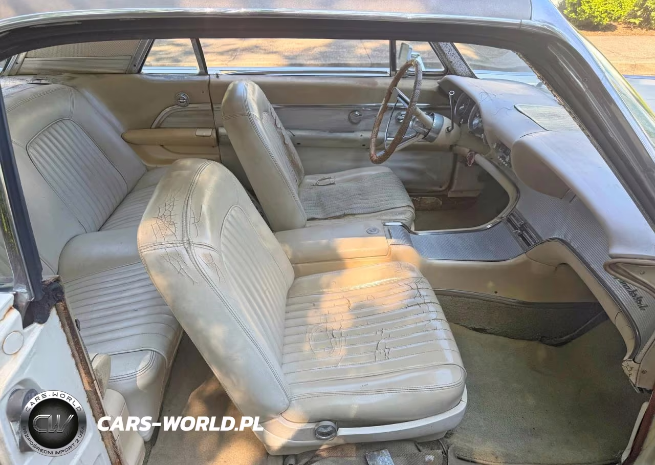 1961 Ford T-Bird VIN:1Y71Z139615 - 5