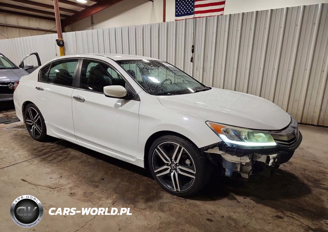 2017 Honda Accord Sport VIN:1HGCR2F68HA043597 - 4