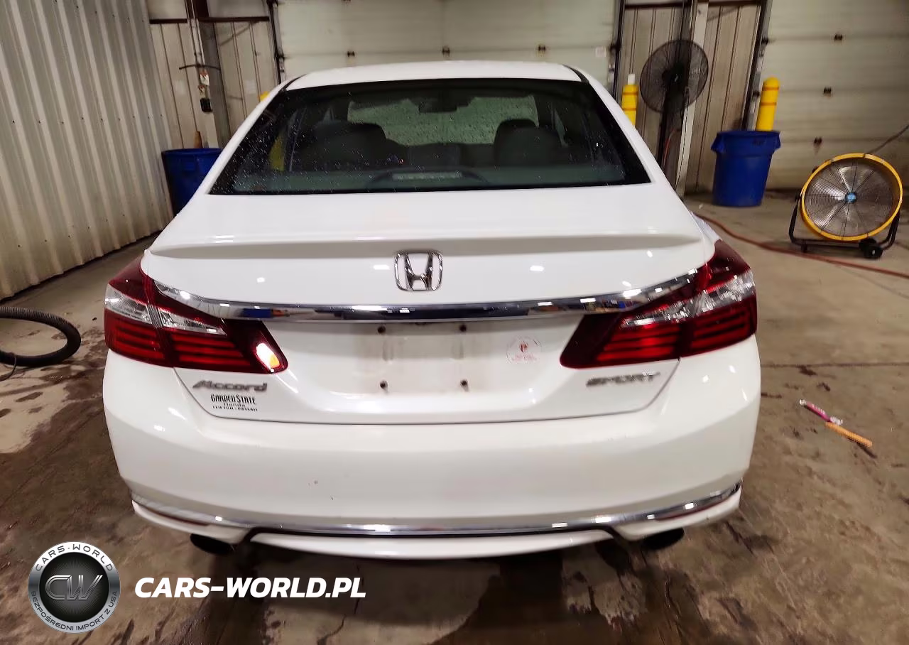2017 Honda Accord Sport VIN:1HGCR2F68HA043597 - 6