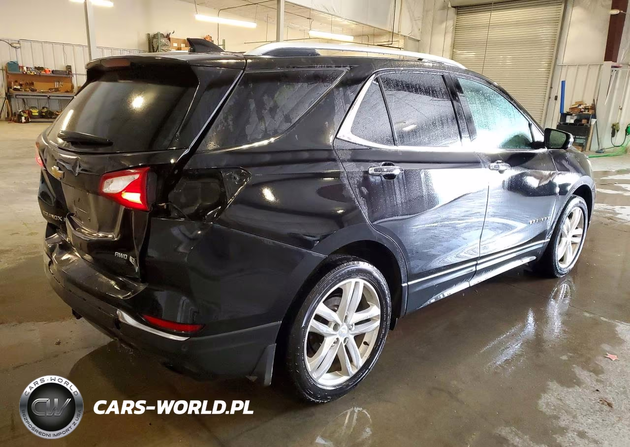 2018 Chevrolet Equinox Premier VIN:2GNAXWEX3J6165081 - 3