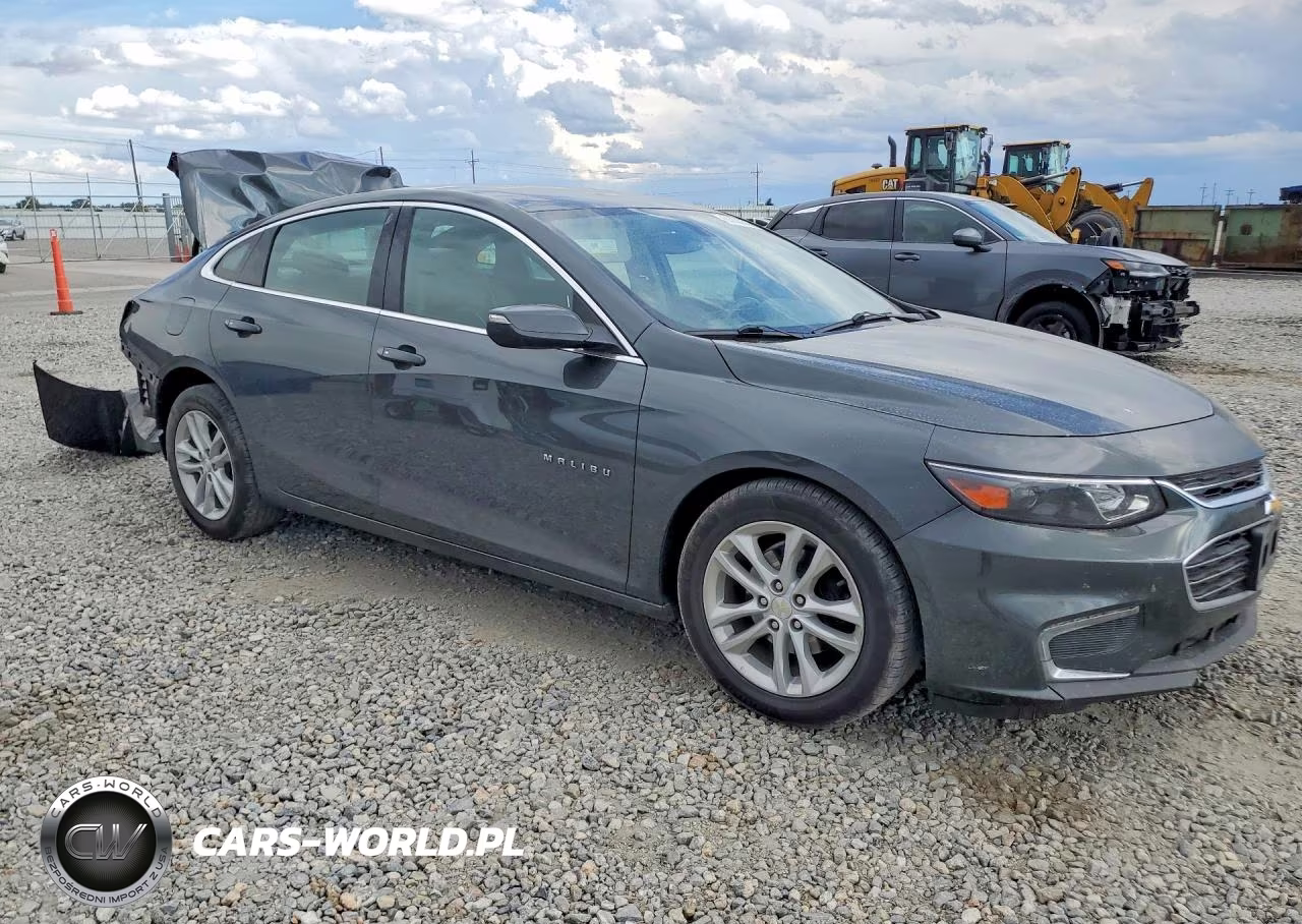 2017 Chevrolet Malibu Lt VIN:1G1ZE5ST7HF114897 - 4