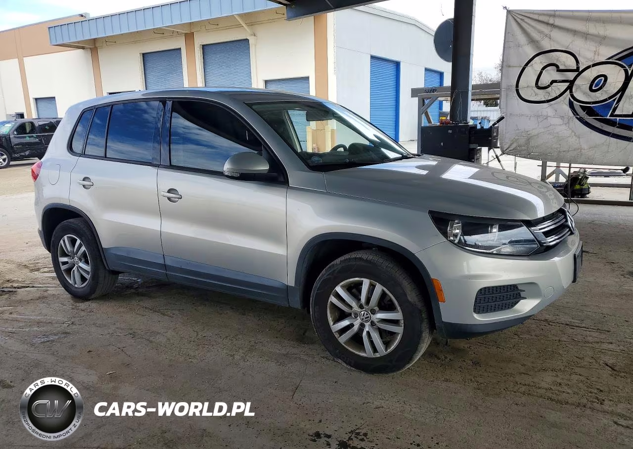 2012 Volkswagen Tiguan S VIN:WVGAV7AX2CW607976 - 4