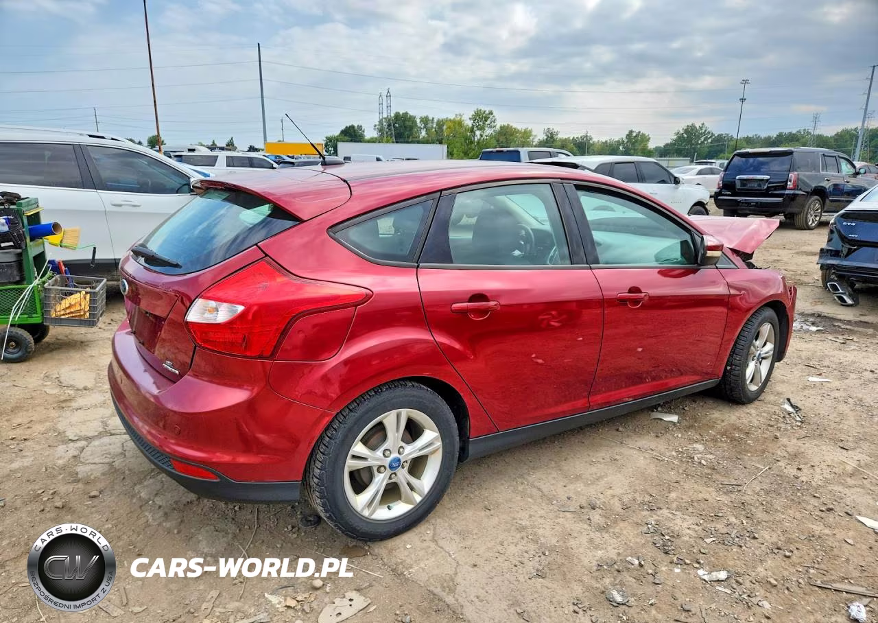 2013 Ford Focus Se VIN:1FADP3K23DL220031 - 3