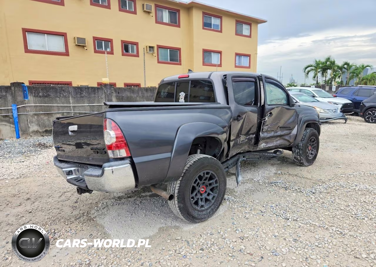2015 Toyota Tacoma Double Cab Prerunner VIN:5TFJU4GN7FX084979 - 3