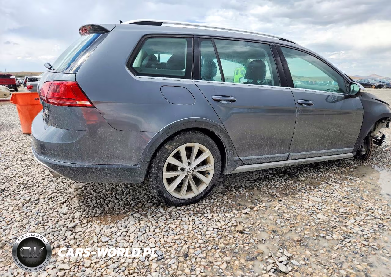 2017 Volkswagen Golf Alltrack S VIN:3VWH17AU9HM516776 - 3