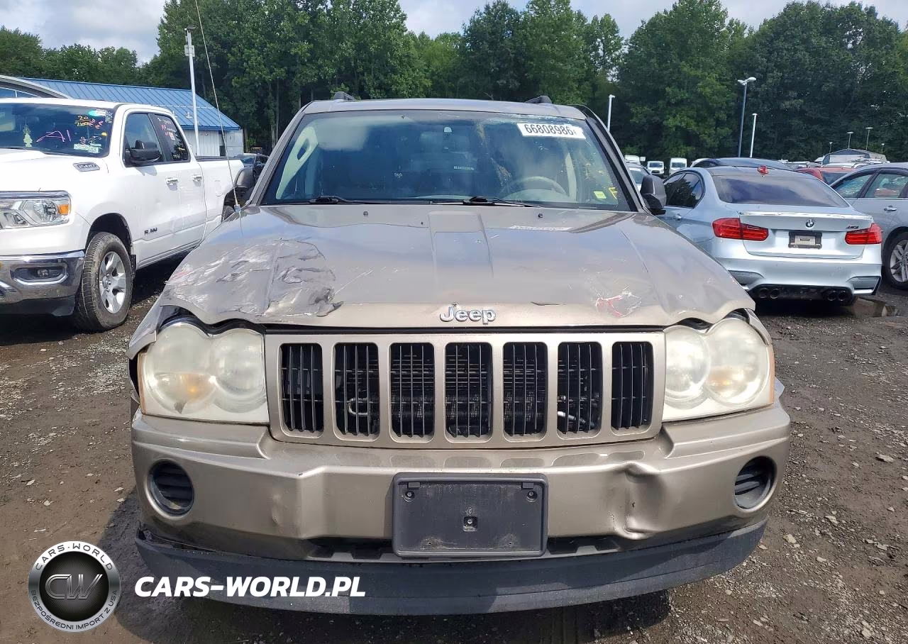 2005 Jeep Grand Cherokee Laredo VIN:1J4GR48K45C649351 - 5