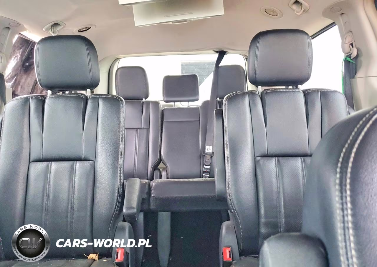 2012 Chrysler Town & Country Touring VIN:2C4RC1BG0CR233790 - 10