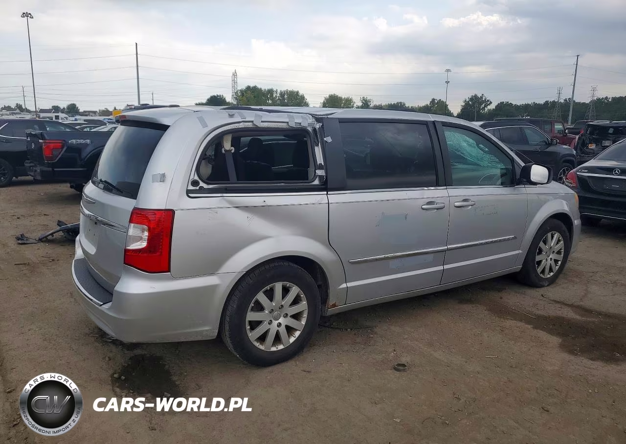 2012 Chrysler Town & Country Touring VIN:2C4RC1BG0CR233790 - 3