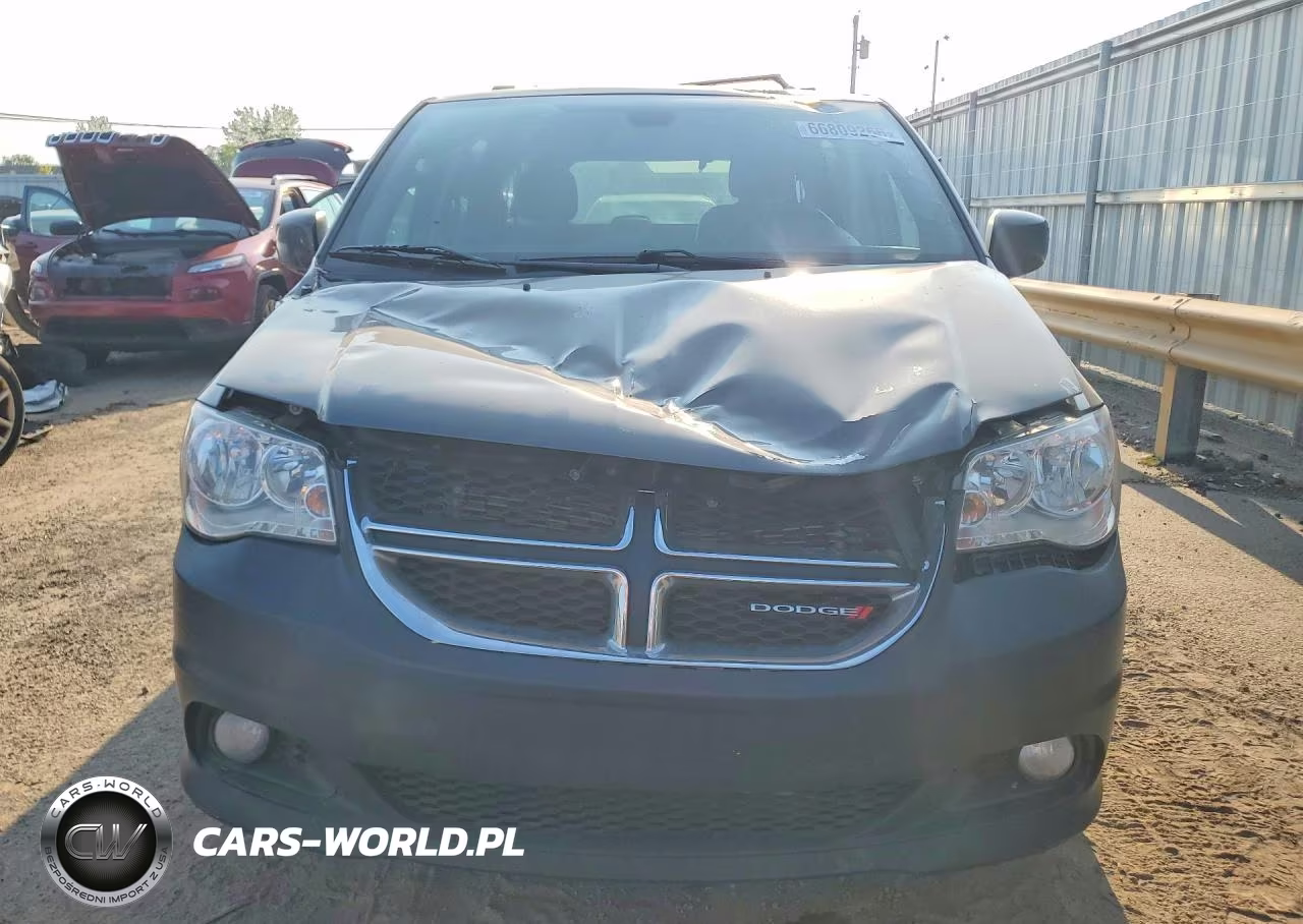 2019 Dodge Grand Caravan Sxt VIN:2C4RDGCG5KR736664 - 5