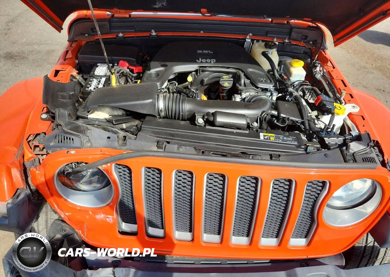 2018 Jeep Wrangler Unlimited Sahara VIN:1C4HJXEG7JW323443 - 11
