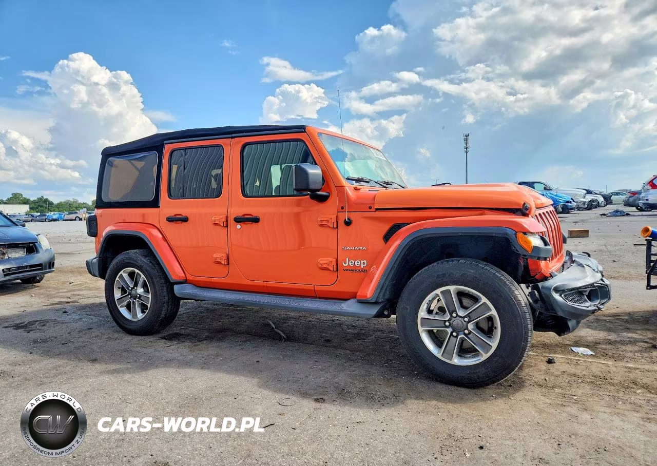 2018 Jeep Wrangler Unlimited Sahara VIN:1C4HJXEG7JW323443 - 4