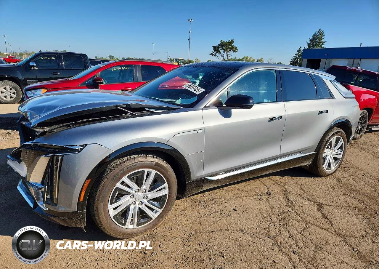 2024 Cadillac Lyriq Tech