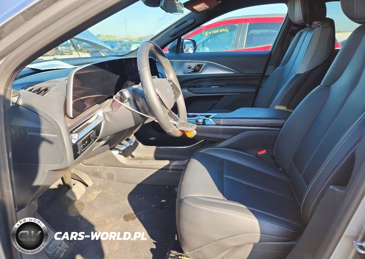 2024 Cadillac Lyriq Tech VIN:1GYKPMRK9RZ102576 - 7