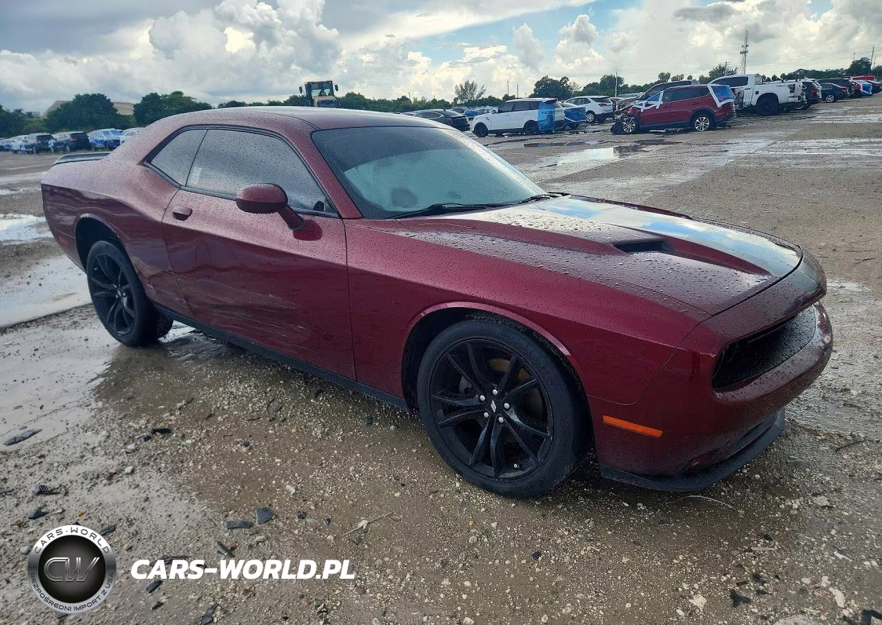 2017 Dodge Challenger Sxt VIN:2C3CDZAG0HH600109 - 4
