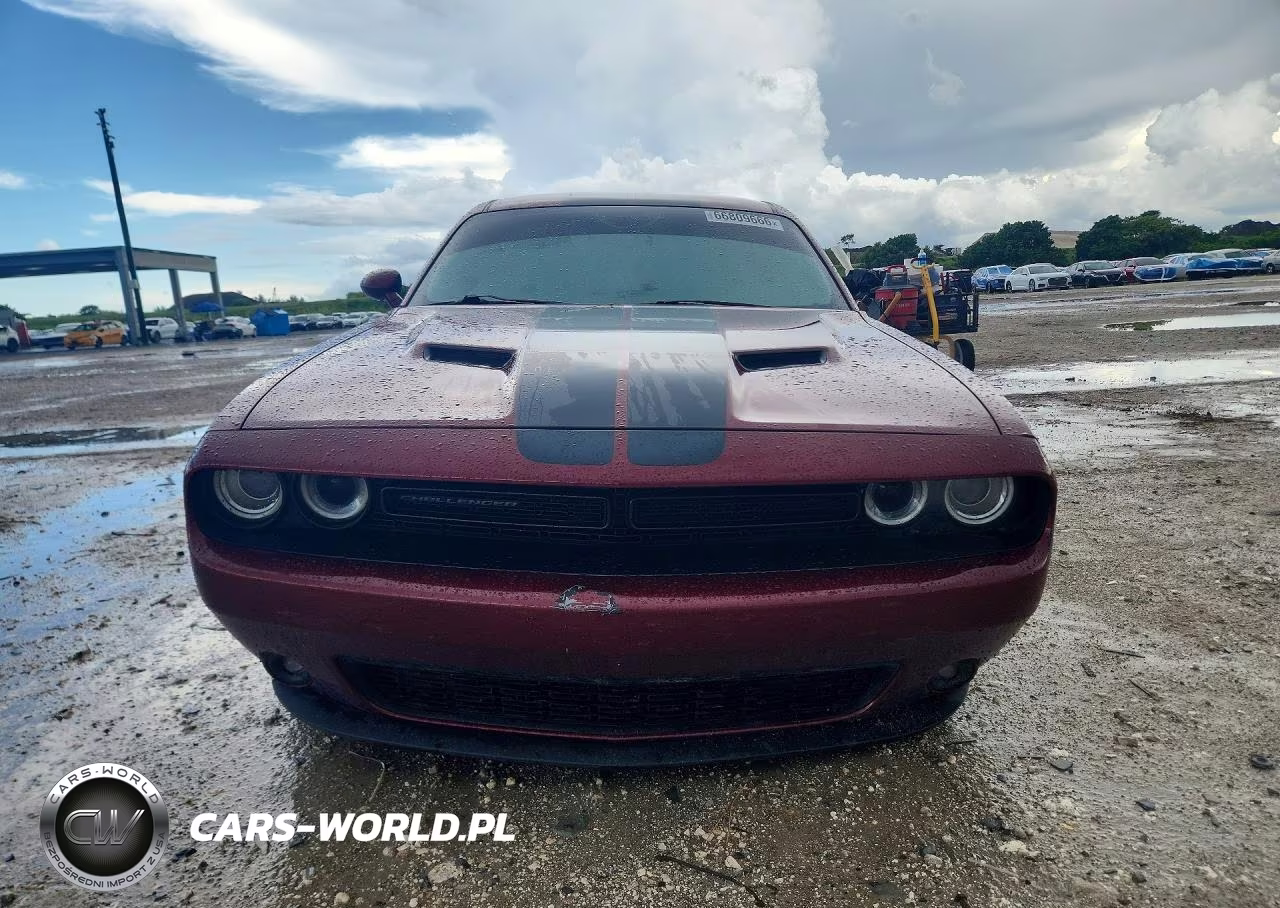 2017 Dodge Challenger Sxt VIN:2C3CDZAG0HH600109 - 5