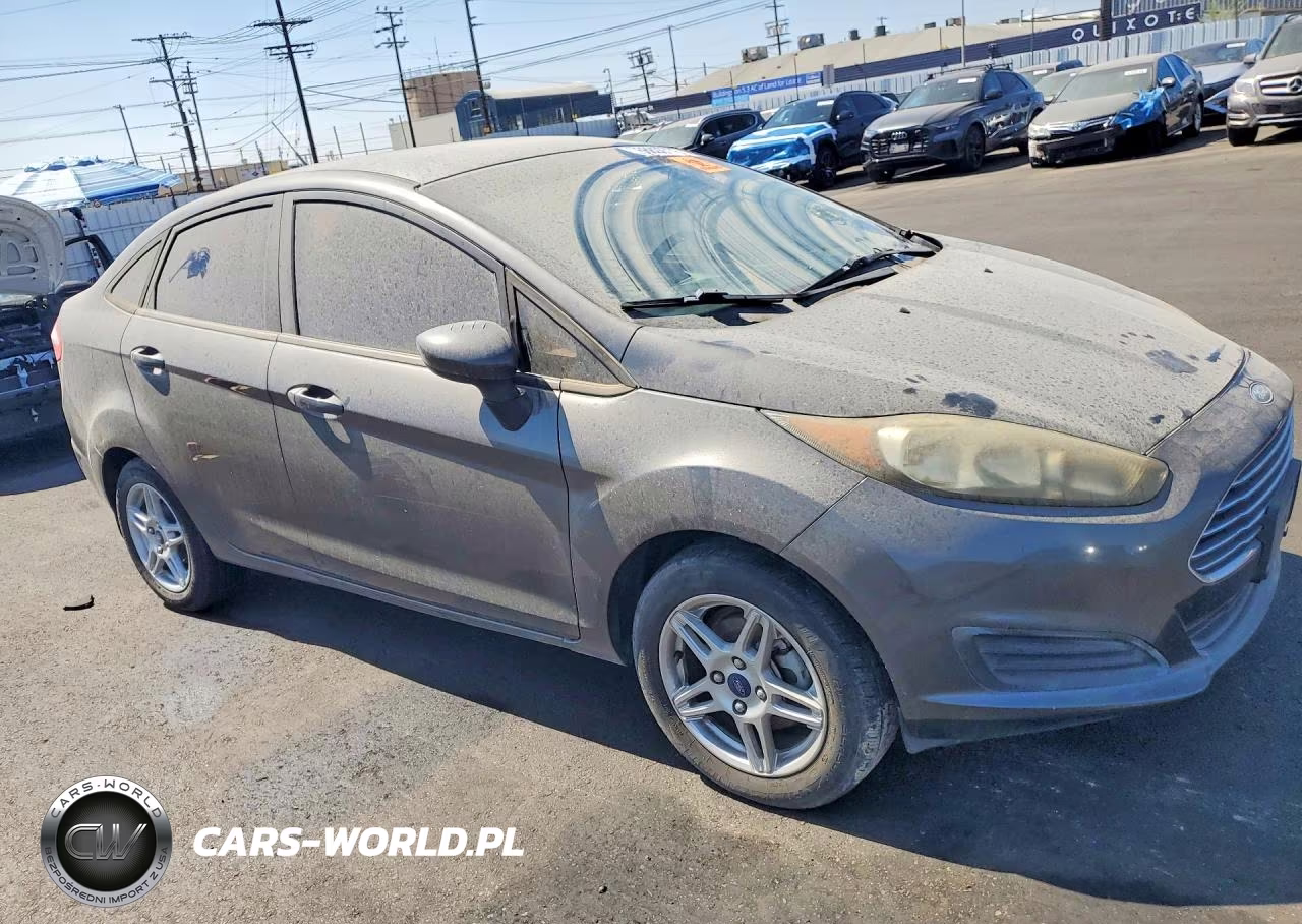 2017 Ford Fiesta Se VIN:3FADP4BJ8HM171944 - 4