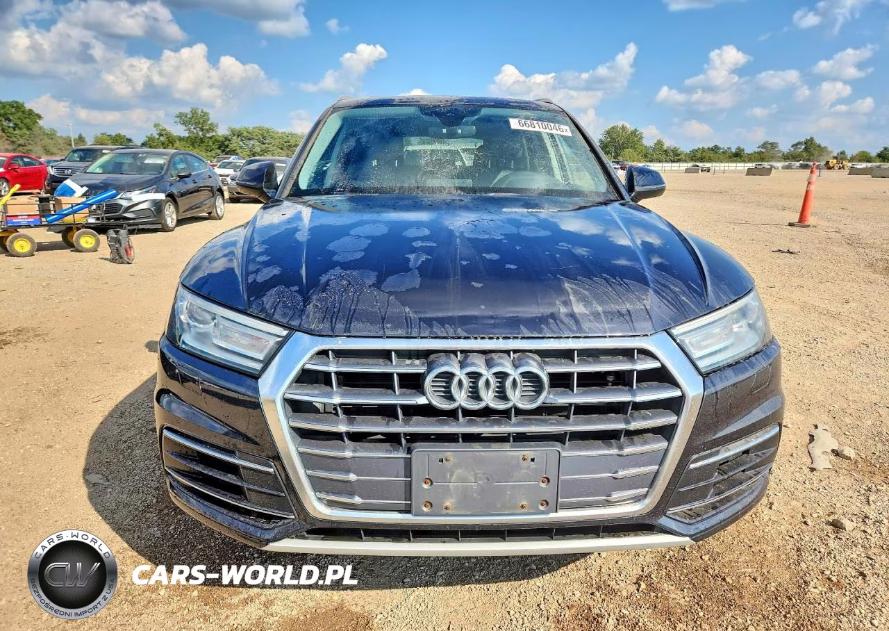 2018 Audi Q5 Premium VIN:WA1ANAFY3J2213422 - 5