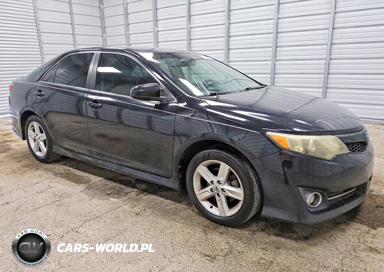 2014 Toyota Camry Se VIN:4T1BF1FKXEU467735 - 4