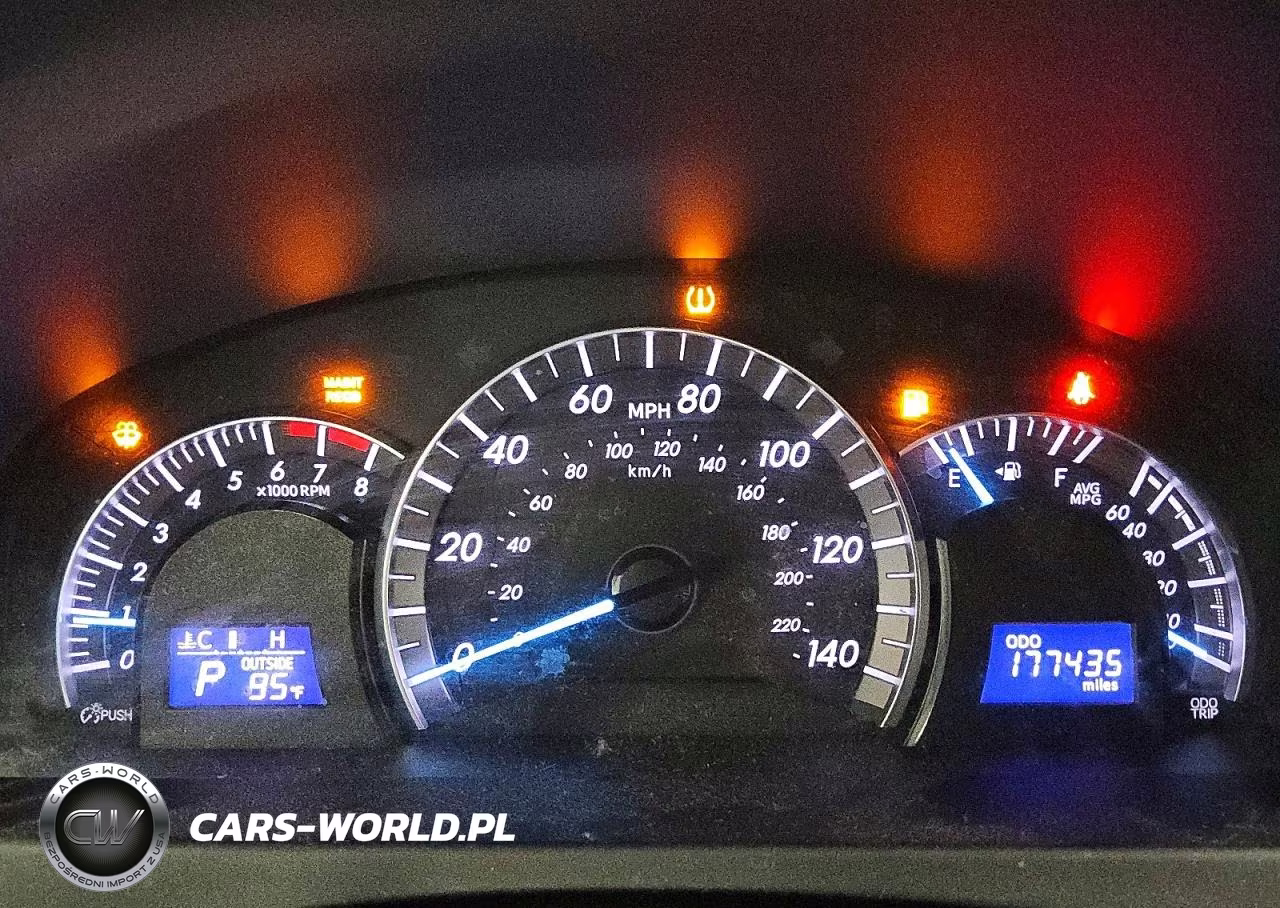 2014 Toyota Camry Se VIN:4T1BF1FKXEU467735 - 9