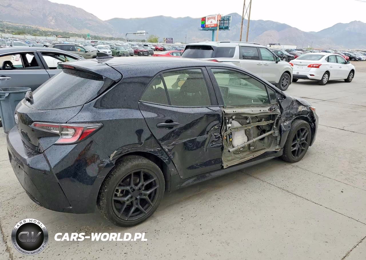 2020 Toyota Corolla Hatchback Se VIN:JTND4RBE9L3077080 - 3